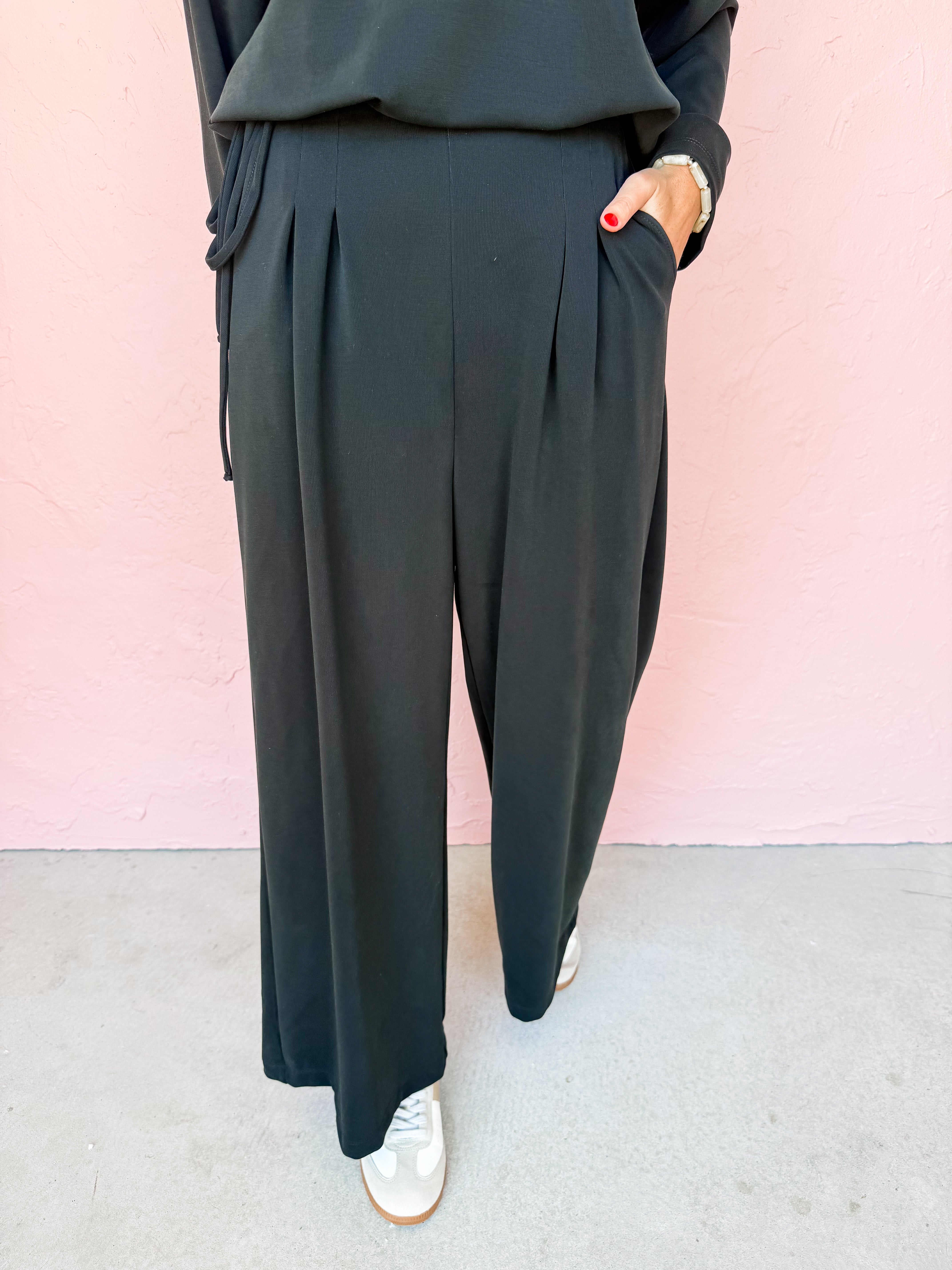 Walk My Way Pleated Wide Leg Pant