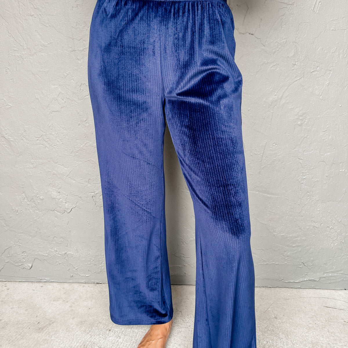 [Z Supply] Flare Up Velour Pant-Deep Blue