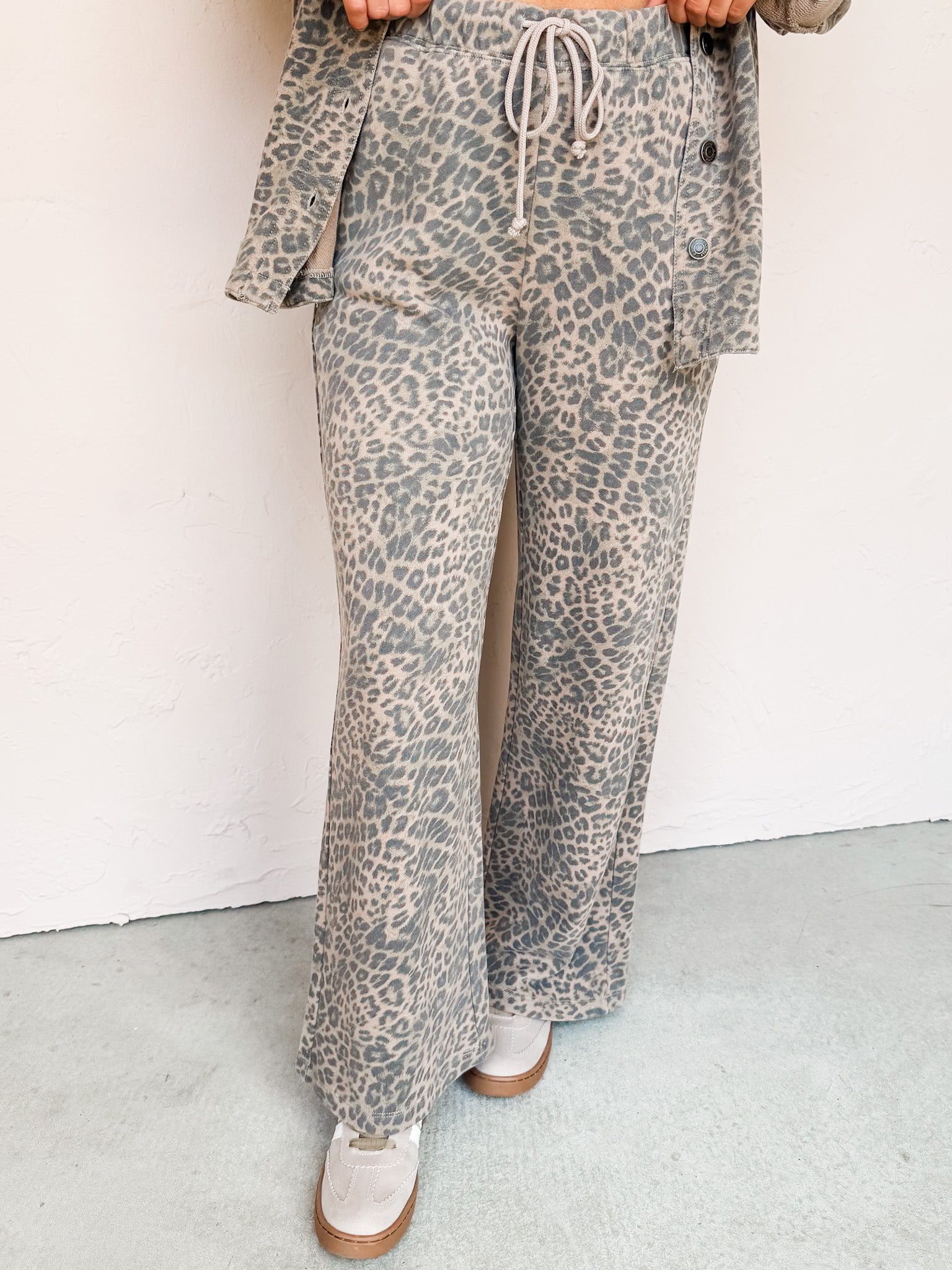 [Z Supply] Hunter Leopard Knit Pant-Desert Tan